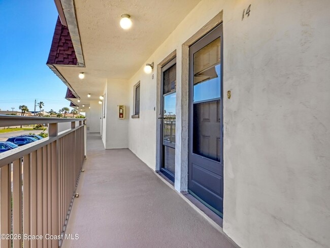 170 Paradise Blvd, Unit 17014 in Melbourne, FL - Foto de edificio - Building Photo