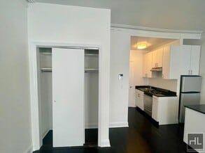 EAST 65 STREET in New York, NY - Building Photo - Building Photo