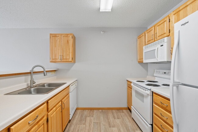 The Preserve at Commerce in Rogers, MN - Building Photo - Building Photo