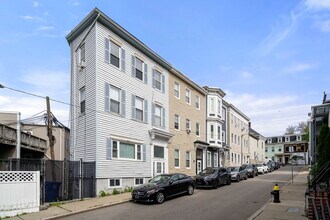 13 Knowlton St in Boston, MA - Building Photo - Building Photo