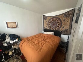 35 STREET, Unit 3B in Queens, NY - Building Photo