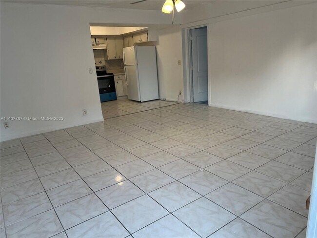 1212 N 58th Ave-Unit -1212 in Hollywood, FL - Building Photo - Building Photo