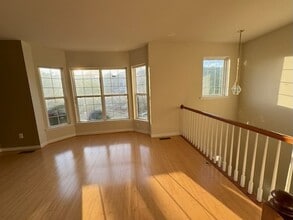 7630 Audubon Meadow Way in Alexandria, VA - Foto de edificio - Building Photo