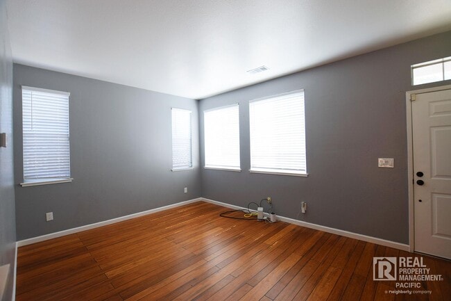 827 Myrtle St in Oakland, CA - Building Photo - Building Photo