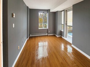 7760 Granville Ave in Richmond, BC - Building Photo - Building Photo