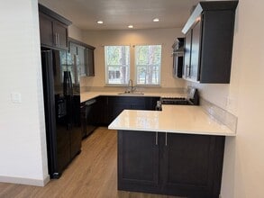 51304 Nash Ct in La Pine, OR - Foto de edificio - Building Photo