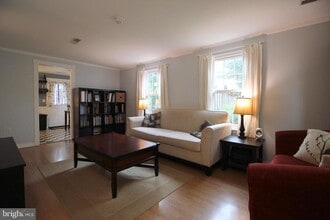 27 Bickel Ct in Sterling, VA - Building Photo - Building Photo