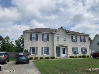 205 S Pointe Dr in Winterville, NC - Building Photo