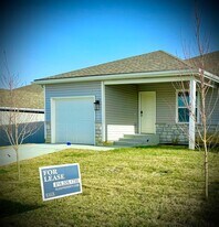3802 NW 93rd St in Kansas City, MO - Building Photo
