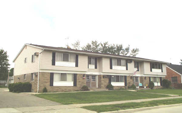 25025 Cole St in Roseville, MI - Foto de edificio - Building Photo