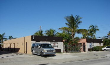 3515 Broadway in West Palm Beach, FL - Building Photo - Building Photo