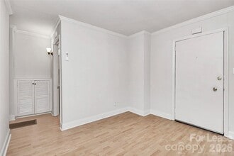 1728 Lombardy Cir in Charlotte, NC - Building Photo - Building Photo