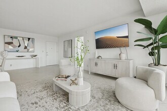 2701 N Ocean Blvd in Fort Lauderdale, FL - Building Photo - Building Photo