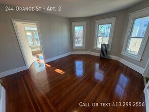 244 Orange St in Springfield, MA - Building Photo - Building Photo