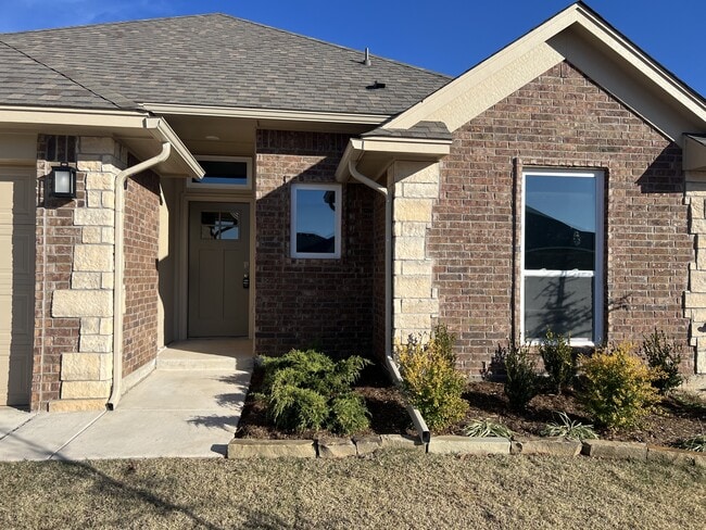 13812 Klinsman Rd in Piedmont, OK - Building Photo - Building Photo