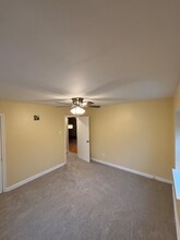 395 Fir St in Warminster, PA - Foto de edificio - Building Photo