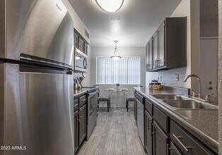1230 N Mesa Dr, Unit B1C in Mesa, AZ - Building Photo - Building Photo