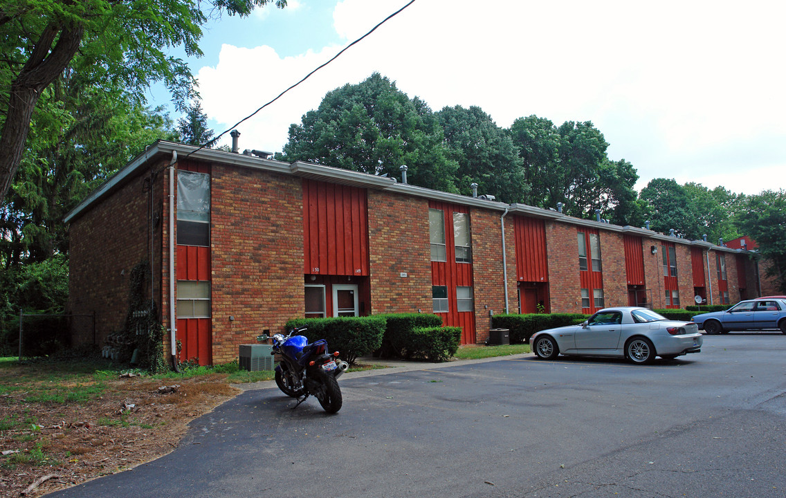 Hawthorne Place Apartments in Yellow Springs, OH - Building Photo