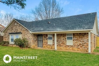 4290 Park Forest Dr in Memphis, TN - Building Photo - Building Photo