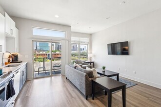 2901 Indiana St in Dallas, TX - Foto de edificio - Building Photo