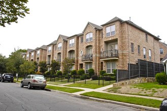 4222 Holland Ave in Dallas, TX - Building Photo - Building Photo