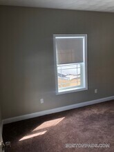 9 Dehon St, Unit 4 in Revere, MA - Foto de edificio - Building Photo