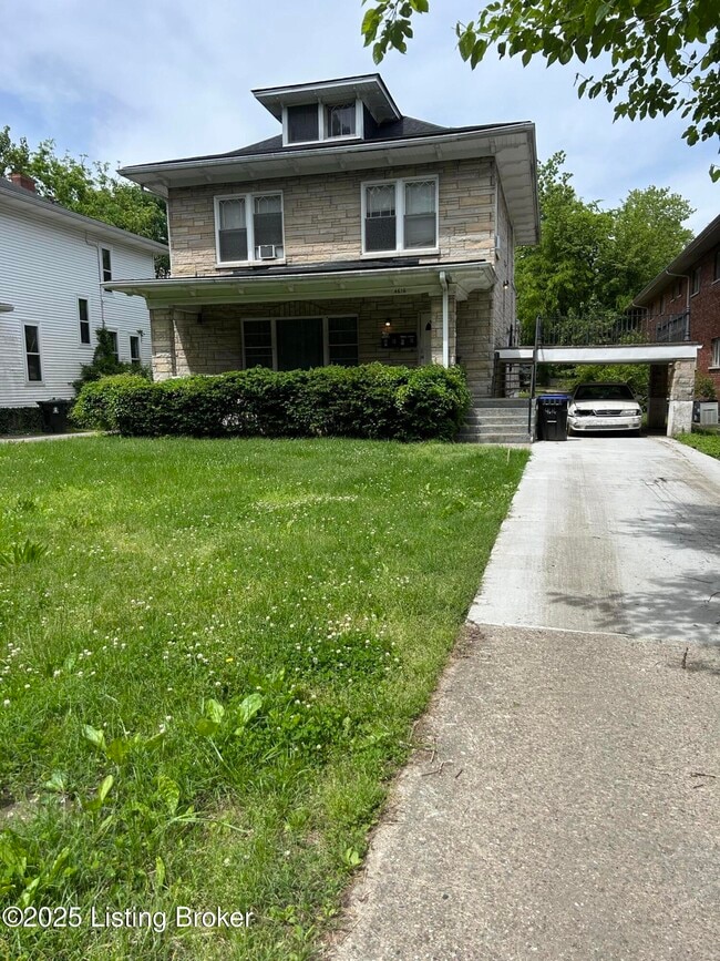 4616 Southern Pkwy in Louisville, KY - Building Photo - Building Photo
