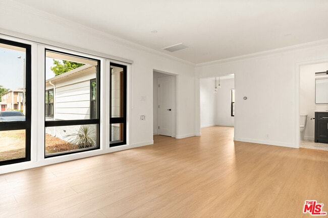 1616 Hauser Blvd in Los Angeles, CA - Building Photo - Building Photo