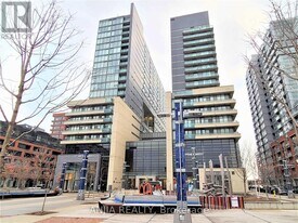 36 Lisgar St in Toronto, ON - Building Photo