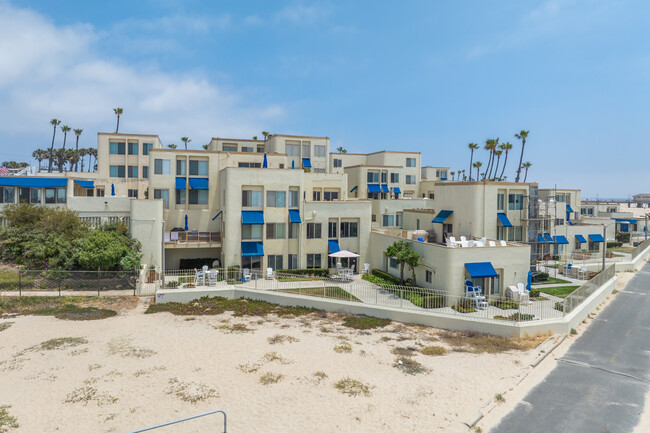 The Huntington Pacific in Huntington Beach, CA - Building Photo - Building Photo