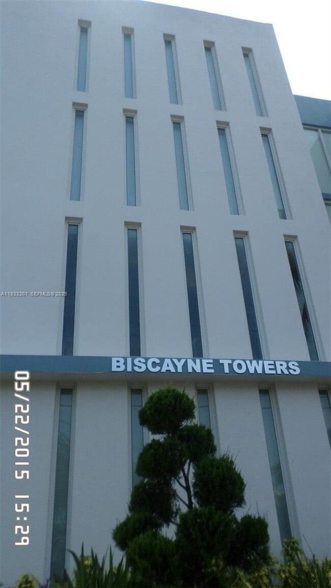 11750 NE 16th Ave in Miami, FL - Building Photo - Building Photo