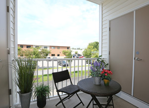 Marshall Square Apartments in Wappingers Falls, NY - Building Photo - Interior Photo