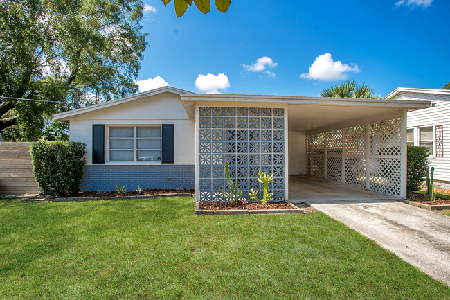 property at 2310 W Nassau St