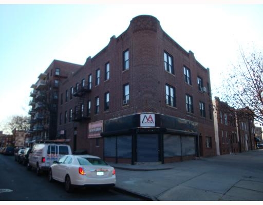 2902 Fort Hamilton Pky in Brooklyn, NY - Building Photo