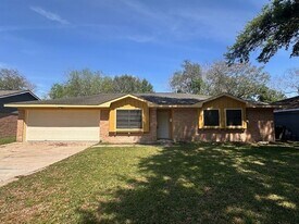 5830 Effingham Dr in Houston, TX - Building Photo