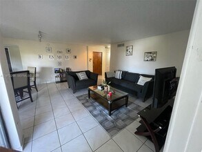 9010 SW 125th Ave in Miami, FL - Building Photo - Building Photo