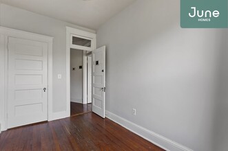 1660 Irving St NW-Unit -B in Washington, DC - Building Photo - Building Photo