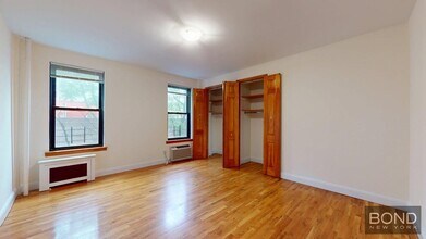 200 Riverside Dr in New York, NY - Building Photo - Building Photo