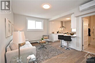 375-375 MacKay St in Ottawa, ON - Building Photo - Building Photo