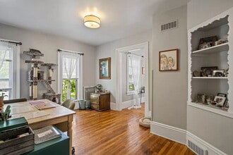 514 Crescent St NE in Grand Rapids, MI - Building Photo - Building Photo