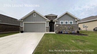 3964 Legend Meadows in New Braunfels, TX - Building Photo