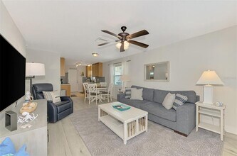 1137 N Moonmist Ct in Sarasota, FL - Building Photo - Building Photo