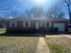 3003 Turf Ave NW in Huntsville, AL - Building Photo