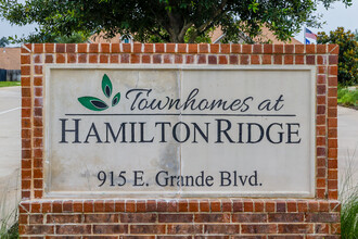 Townhomes at Hamilton Ridge in Tyler, TX - Building Photo - Building Photo