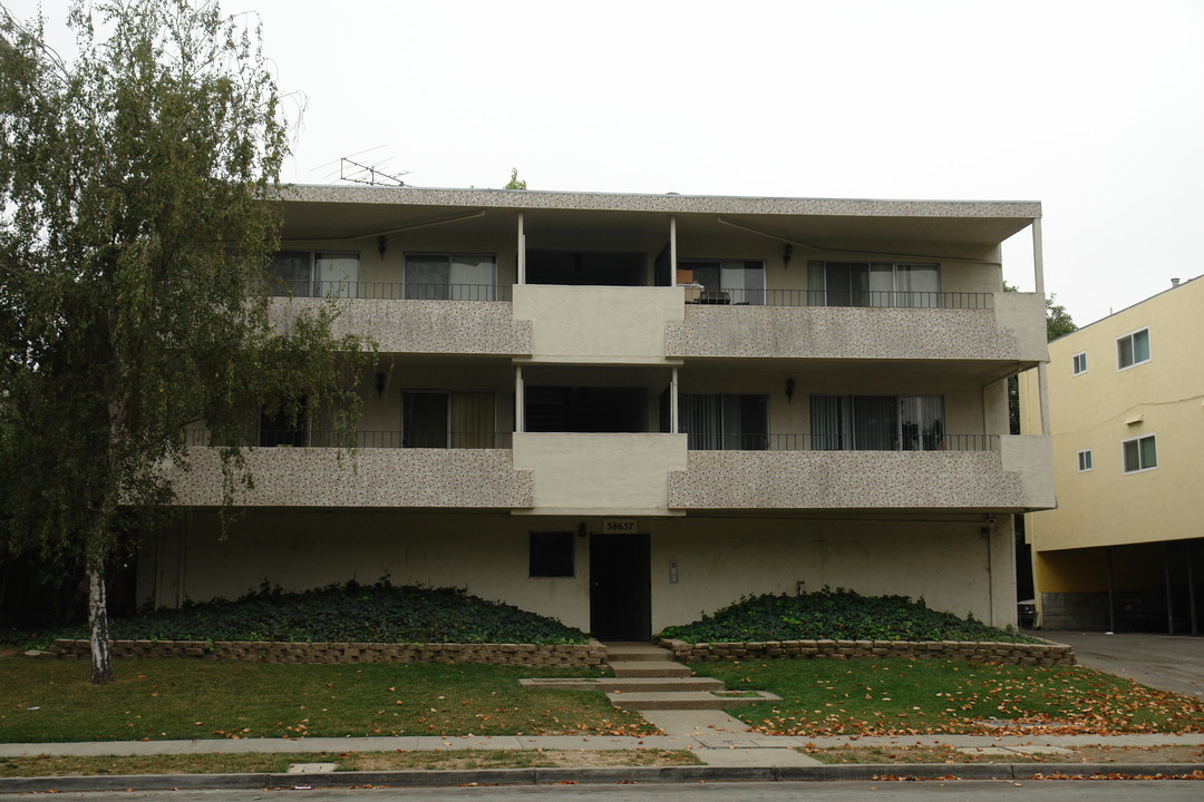 37567 Hastings St in Fremont, CA - Foto de edificio