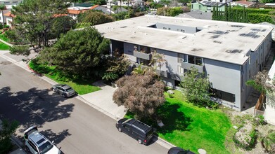 10915-10921 Rose Ave in Los Angeles, CA - Building Photo - Primary Photo