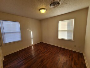 1905 S Fannin St in Amarillo, TX - Building Photo - Building Photo