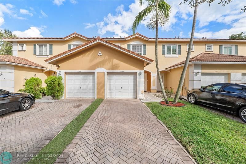 5734 Tuscany Terrace in Tamarac, FL - Building Photo