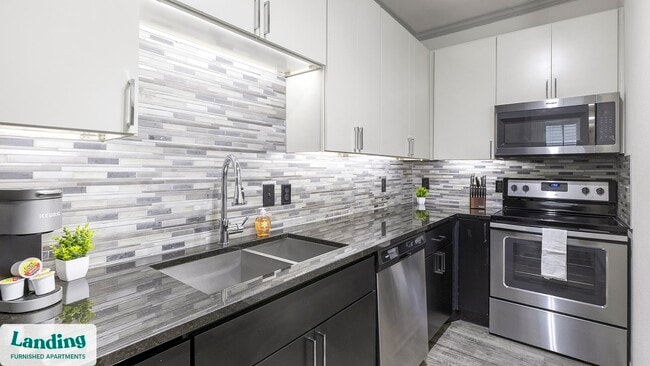 17811 Vail St, Unit 25112 in Dallas, TX - Foto de edificio - Building Photo