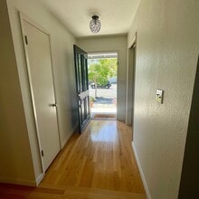 5617 Dupont Dr in Santa Rosa, CA - Building Photo - Building Photo